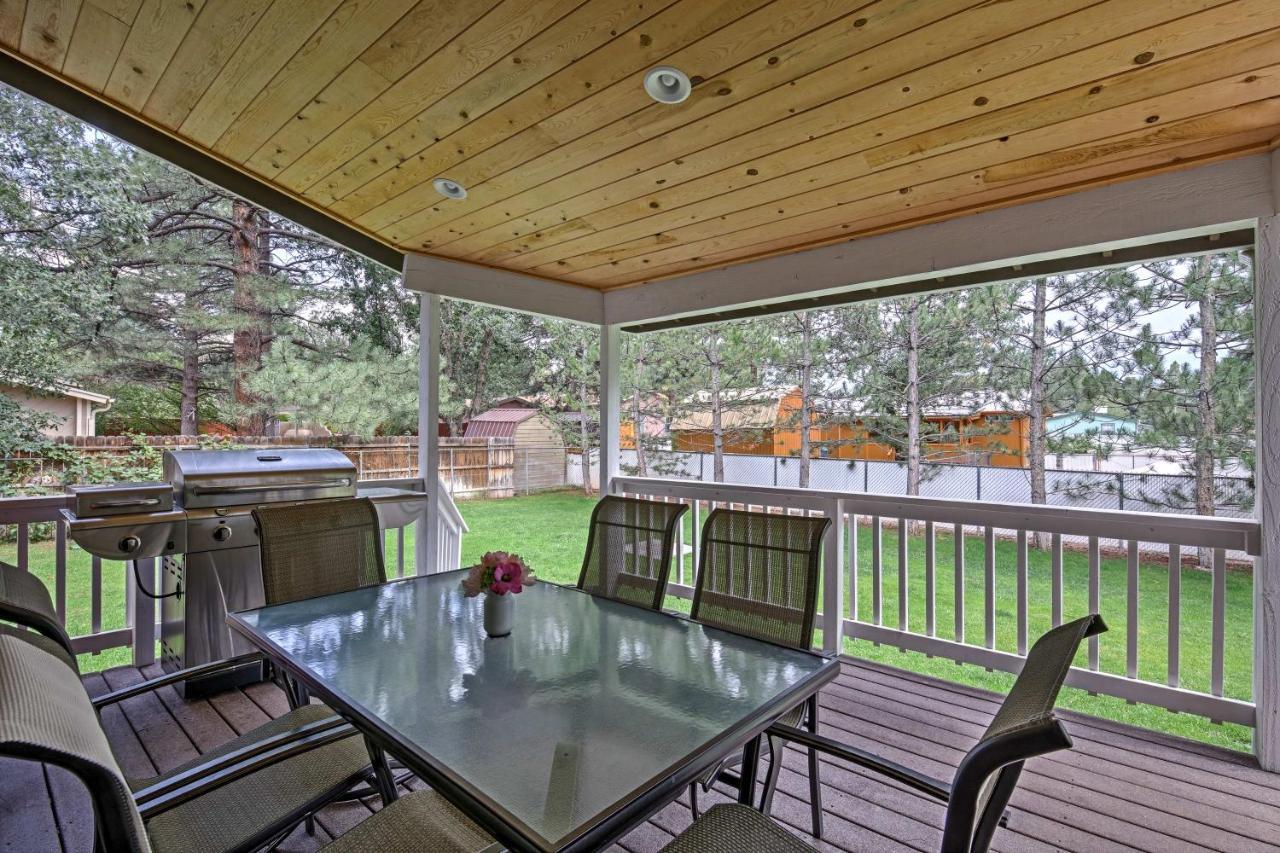 Lakeside Home With Game Room, Yard, Deck And Fireplace パイントップ・レイクサイド エクステリア 写真