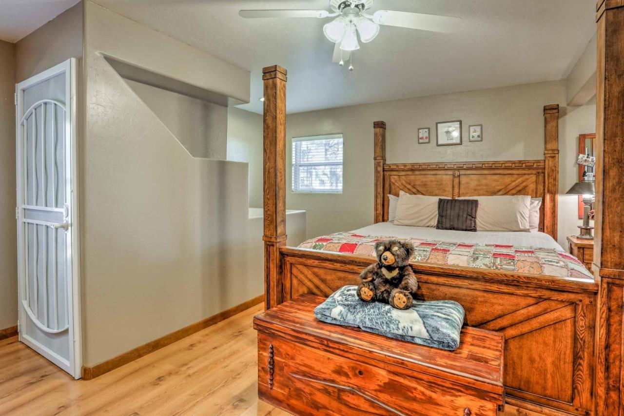Lakeside Home With Game Room, Yard, Deck And Fireplace パイントップ・レイクサイド エクステリア 写真