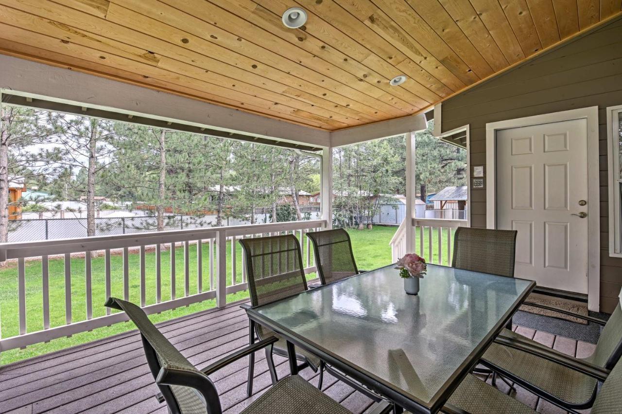 Lakeside Home With Game Room, Yard, Deck And Fireplace パイントップ・レイクサイド エクステリア 写真
